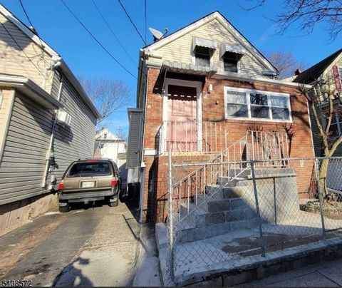 Photo of 16 Whitmore Pl, Clifton, NJ 07011 (MLS # 4007407)