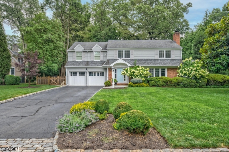 11 Dellwood Ave