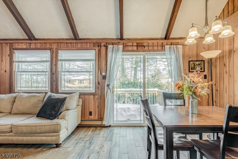 121- A Hemlock Hill O1 01