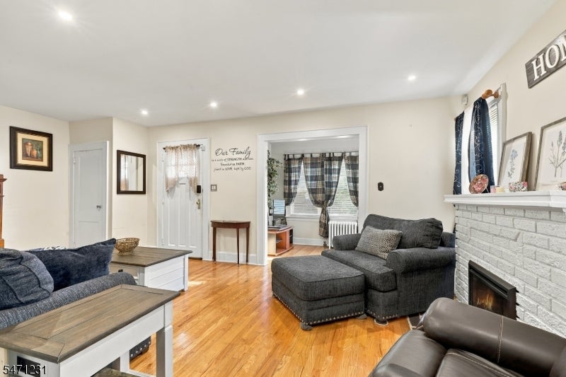 55 Menzel Ave