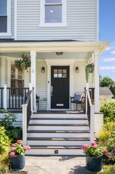 51 Gray St
