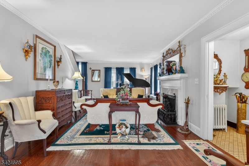 1164 STILLMAN AVENUE