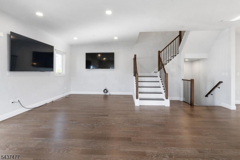 22B Arcadia Pl