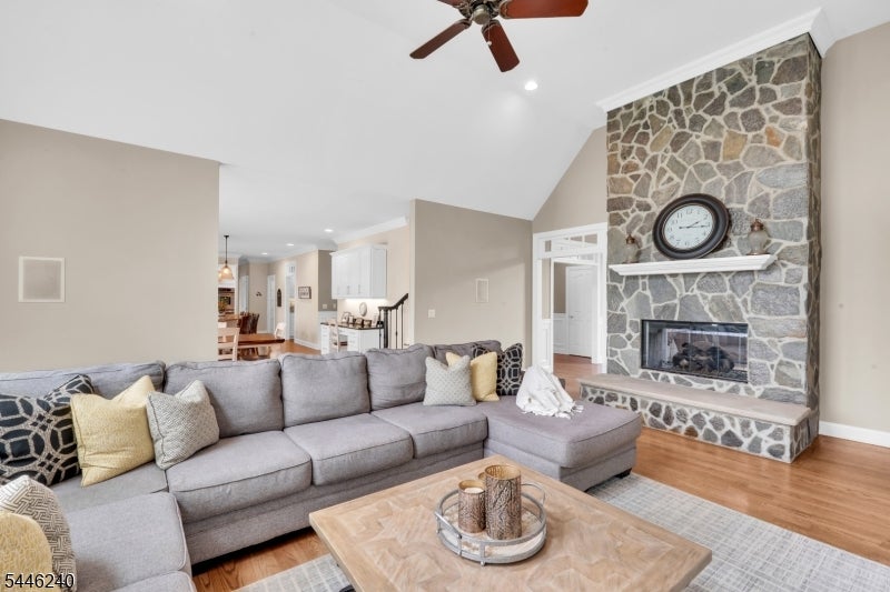 4 ELAINE CT.