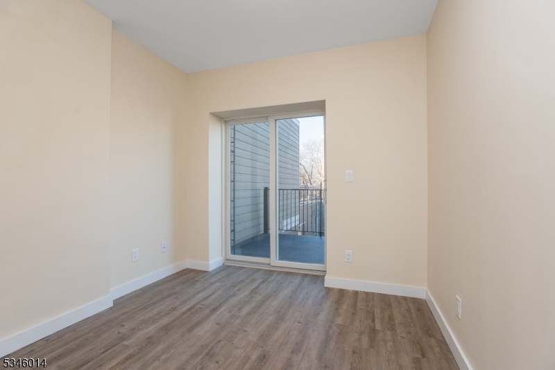 677 Bergen Ave