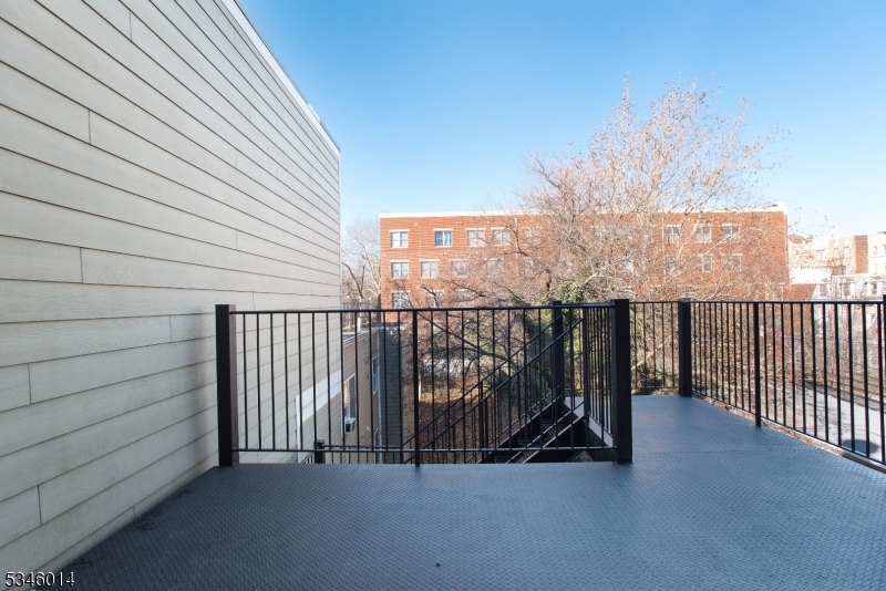 677 Bergen Ave