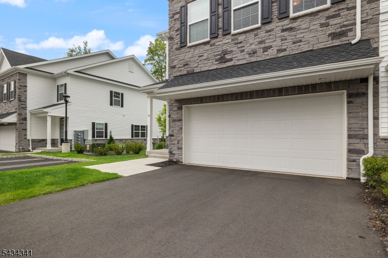 18 Mccluskey Pl