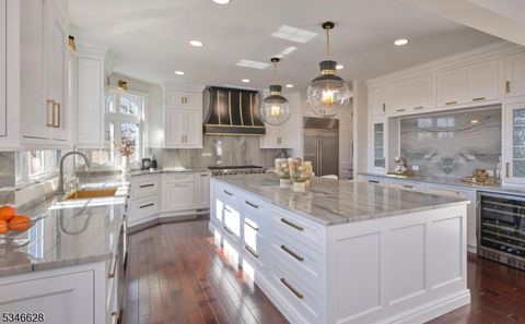 58 Woosamonsa Rd Hopewell Twp. NJ 08534