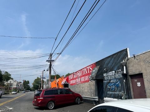 807 E 24Th St Paterson City NJ 07513