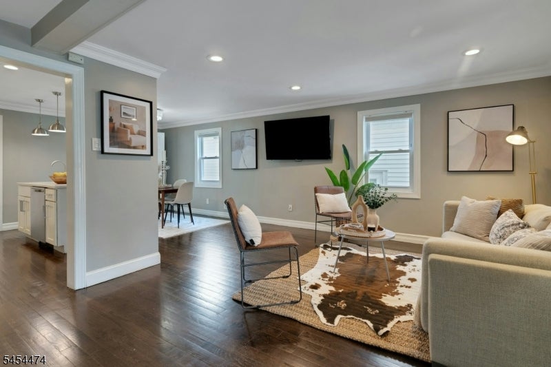 30 Tichenor Pl