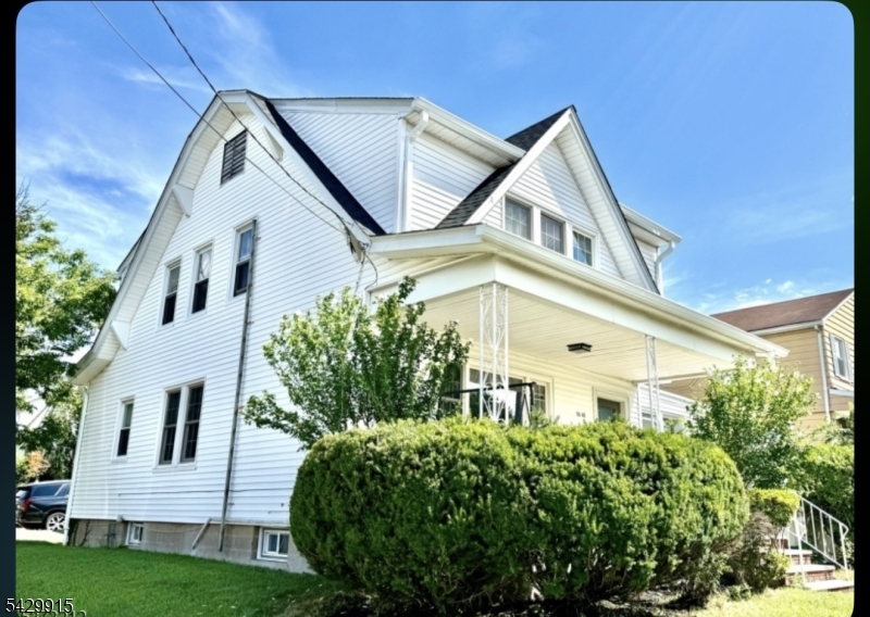 10-01 Berdan Ave
