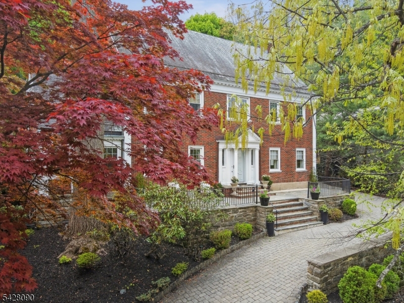 174 Highland Ave