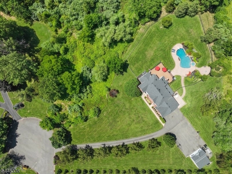 6 Proprietor Ln