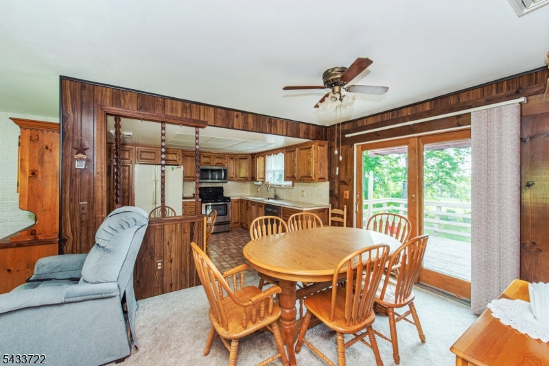 103 Mountain Rd