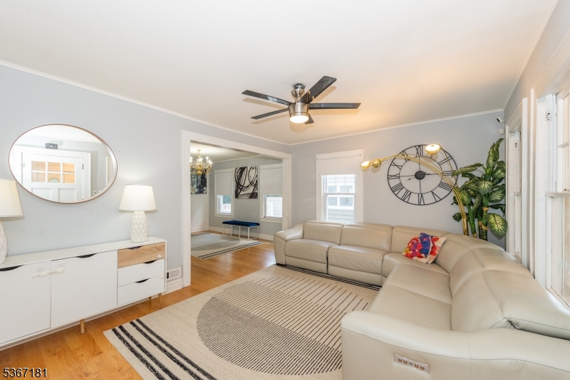 79 Brookdale Ave