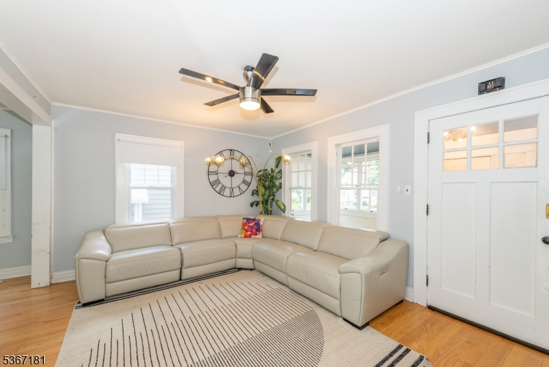 79 Brookdale Ave
