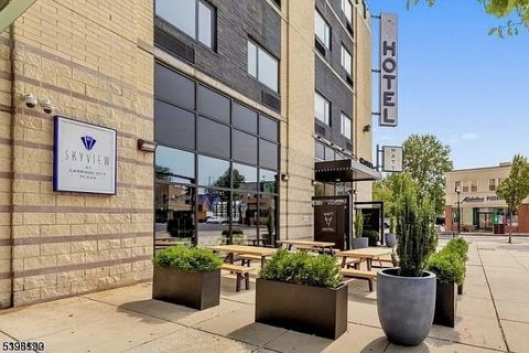 1 Carriage City Plz U613 613 Rahway City NJ 07065