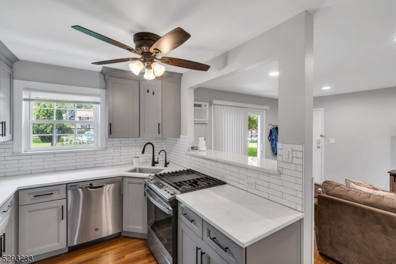 320 South Street 10G