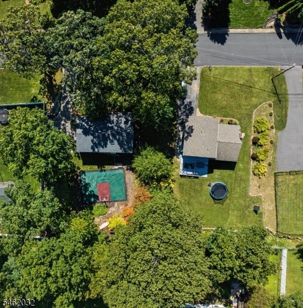 13 Arlington Dr