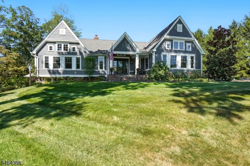16 Dogwood Dr