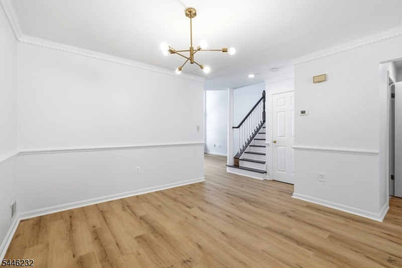 55 Heritage Ct
