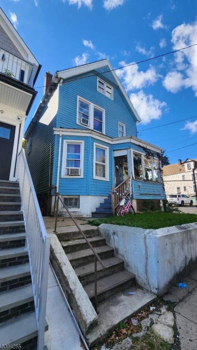 41 Elmwood Ave