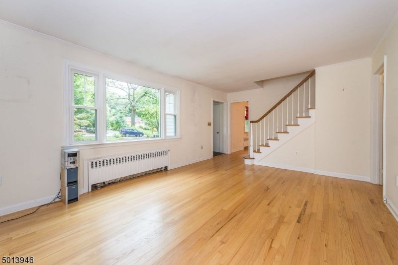 329 Morris Ave