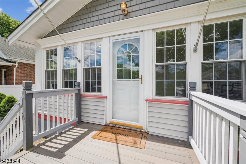 15 Clover Pl
