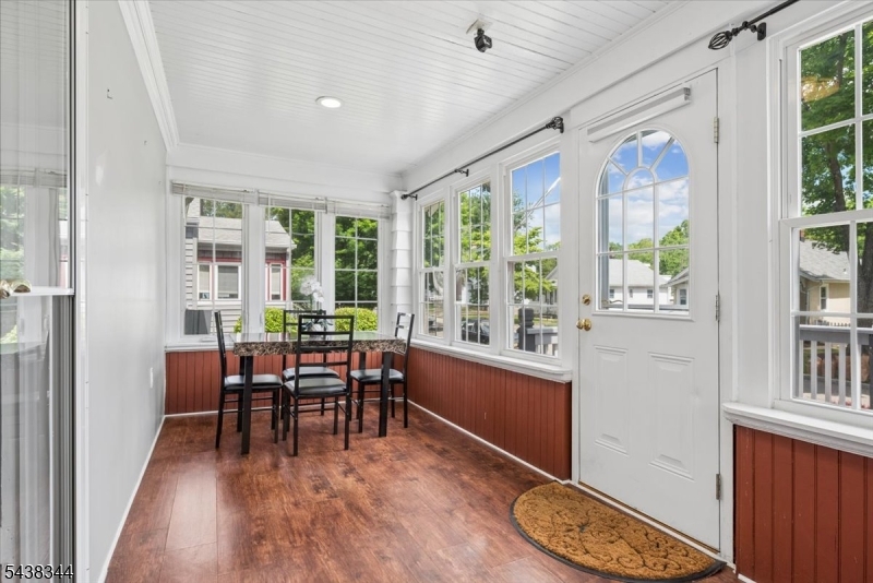 15 Clover Pl