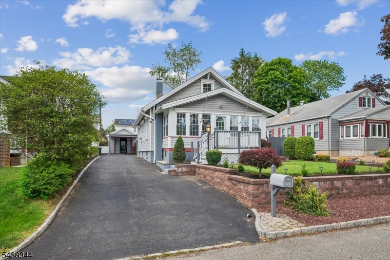 15 Clover Pl