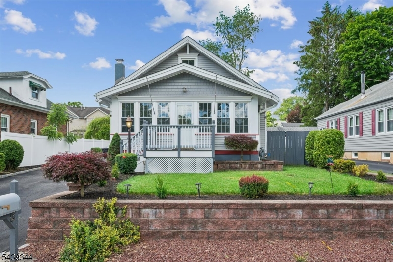 15 Clover Pl