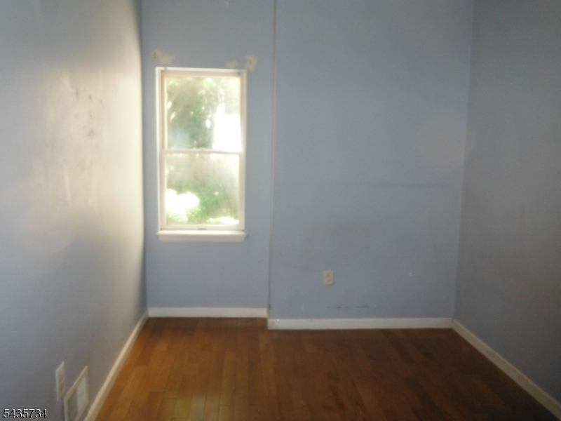 346 Sussex Ave