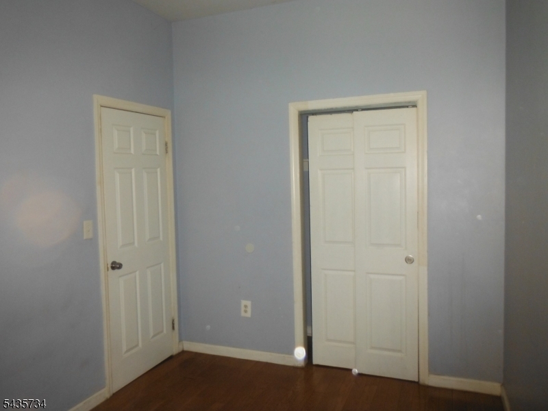 346 Sussex Ave