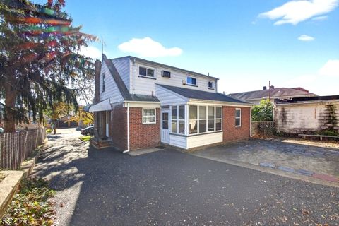 123 Westminster Pl Garfield City NJ 07026