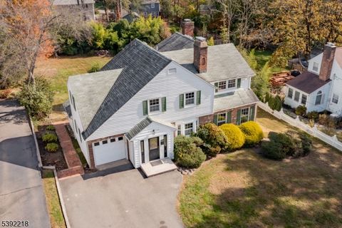 78 Twin Falls Rd Berkeley Heights Twp. NJ 07922
