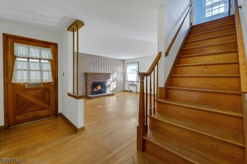 319 Walthery Ave