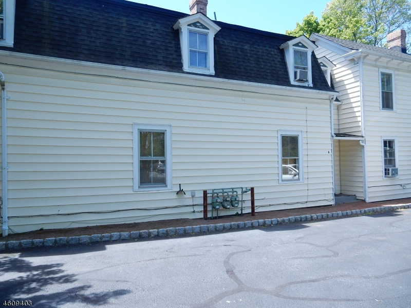 10 Church St A