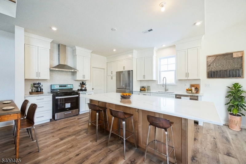 33 Barbertown Point Breeze