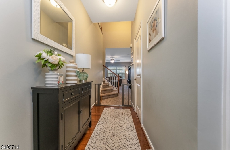 34 Washington Square Cir