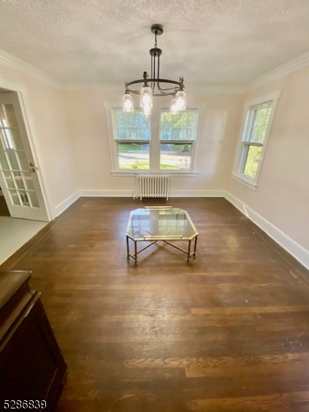 136 Centre Street South