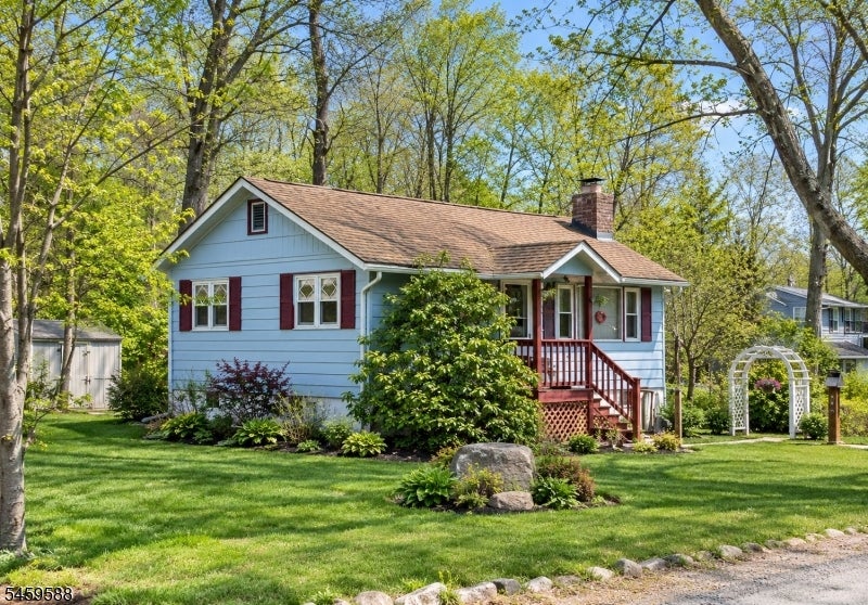 218 SQUAM RD