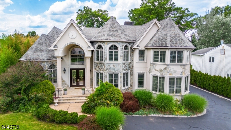 16A Cheri Ln