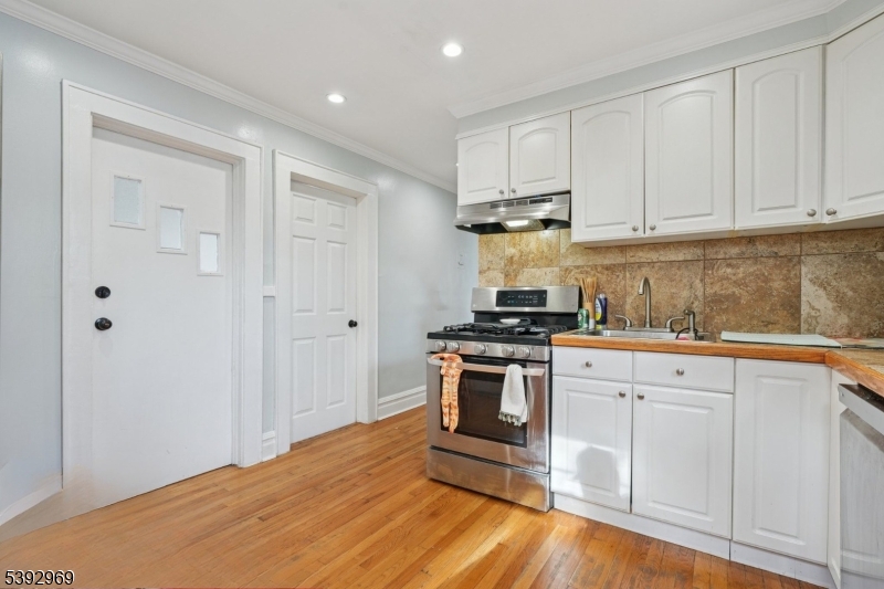 18 Boyden Pkwy South