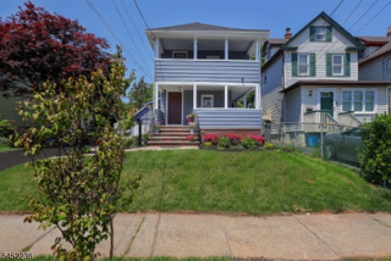 546 Downer St   Unit 1 1