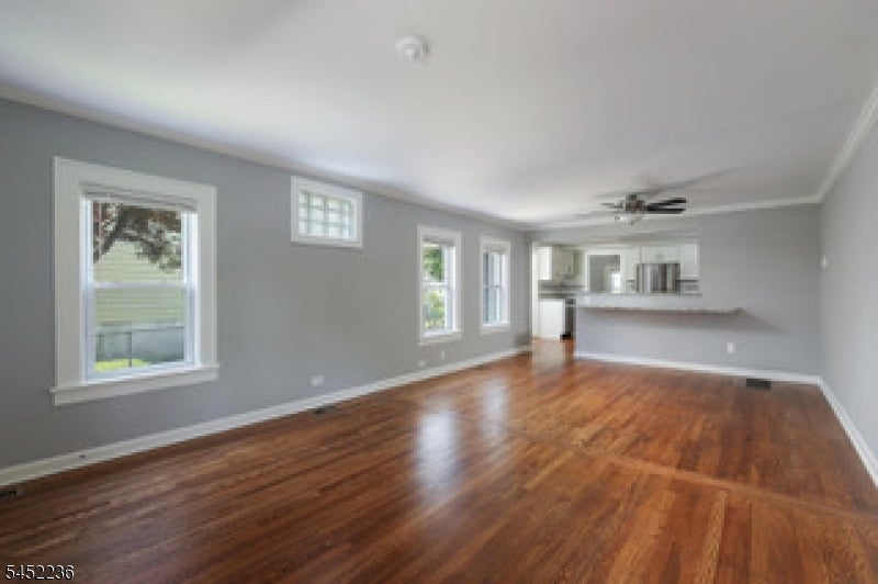 546 Downer St   Unit 1 1