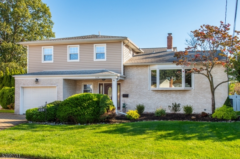 124 Thanksgiving Ln