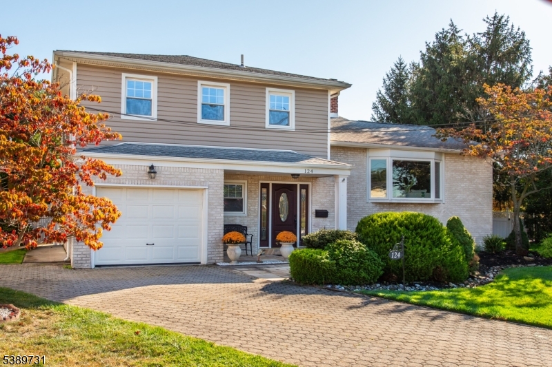 124 Thanksgiving Ln
