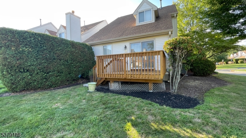 12 Independence Ct