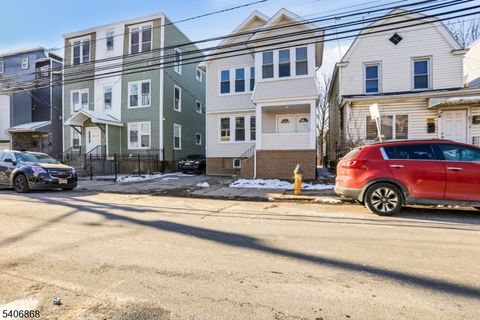 67 Brookdale Ave Newark City NJ 07106