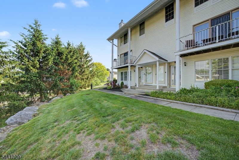 12 Amherst Ct